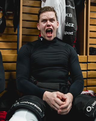 👏🏻 Tři cenné body z Ostravy! 🎫 Vstupenky na neděli: hcsparta.cz/vstupenky