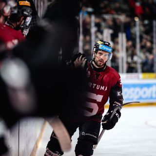 Dnes bereme 2 body! Děkujeme za podporu, sparťani. 🫶🏻 🎫 Vstupenky na další zápas: hcsparta.cz/vstupenky