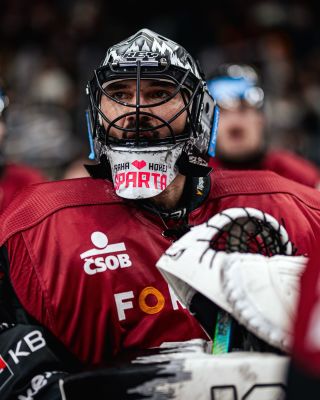 Už jsme na cestě do Liberce. 🚌 Zápas můžete sledovat od 18:00 na @oneplaysportcz. 📺