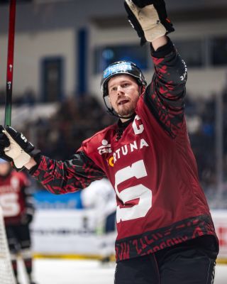 Dnes to bylo porno i na ledové ploše! 😍😁 Kladno porážíme 7:3. 💙💛❤️