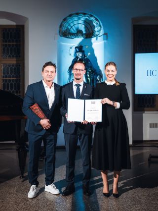 🏅 V minulém týdnu jsme si na Giving Tuesday Awards převzali Zvláštní ocenění Asociace společenské odpovědnosti a...