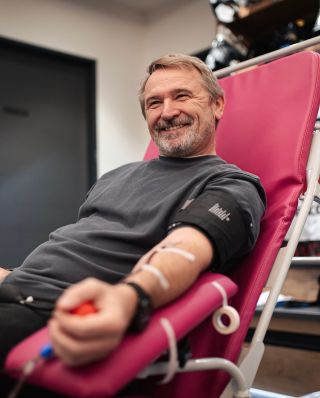 🩸 Přidej se k nám! 🙏🏻 Ještě tento týden můžeš darovat svou krev a získat voucher na vstupenku na speciální nedělní zápas....