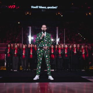 🧸 Dejte hračkám druhou šanci a věnujte je před nedělním zápasem dětem ze znevýhodněných rodin. Kromě obří krabice ve...