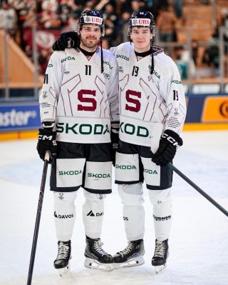 Dream come true: brothers together at the @spenglercupdavos. 🫶🏻 Kryštof & Ondřej Hrabík
